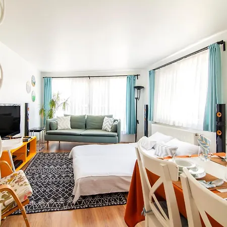 Secluded House , Near Bosphorus , 2 Ac , Fast Wifi Isztambul