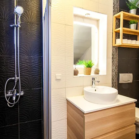 Nyaraló Secluded House , Near Bosphorus , 2 Ac , Fast Wifi
