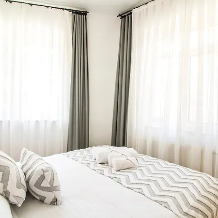 Secluded House , Near Bosphorus , 2 Ac , Fast Wifi * اسطنبول